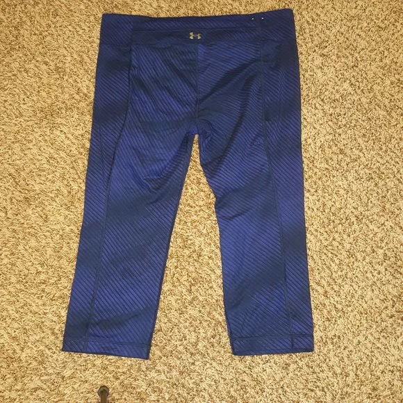 Blue Patterned Athletic Capris - Picture 3 of 3